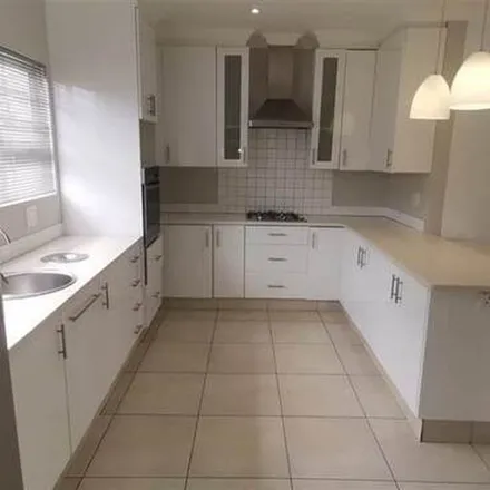 Image 5 - unnamed road, Beacon Bay North, East London, 5210, South Africa - Apartment for rent