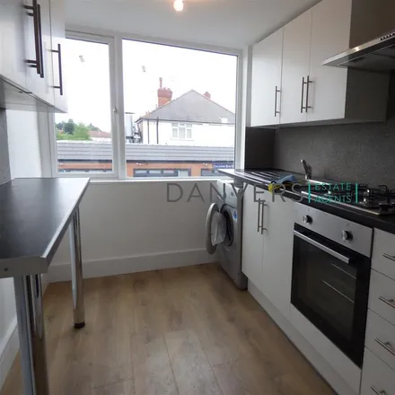 Rent this 2 bed room on Catherine Street in Leicester, LE4 6EN