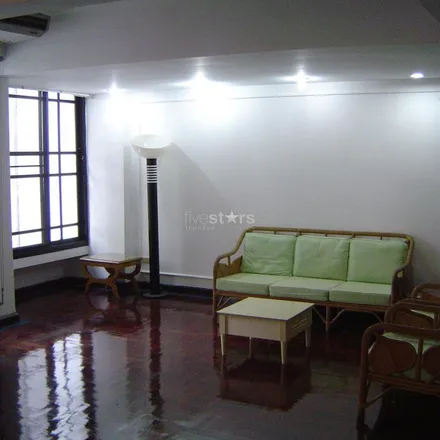 Rent this 4 bed apartment on Royal Asia Lodge in 91, Soi Sukhumvit 8