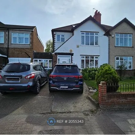 Rent this 5 bed duplex on Sidcup Road in London, SE9 3PP