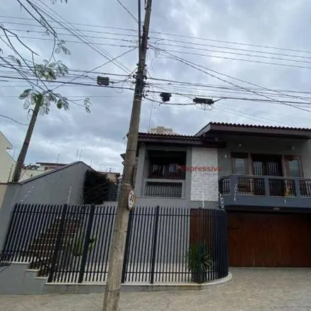 Buy this 3 bed house on Rua Antônio Mutton in Centro, Itatiba - SP