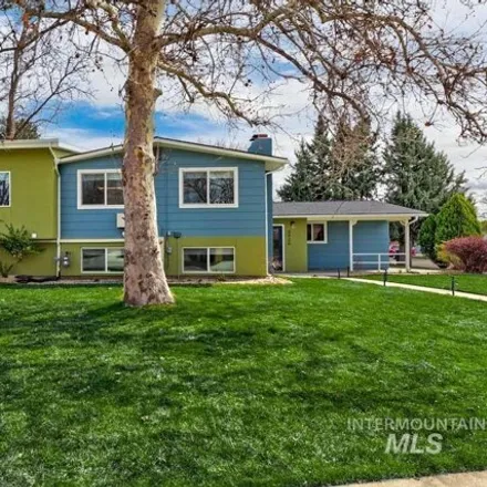 Buy this 4 bed house on 4926 North Sorrento Drive in Boise, ID 83704