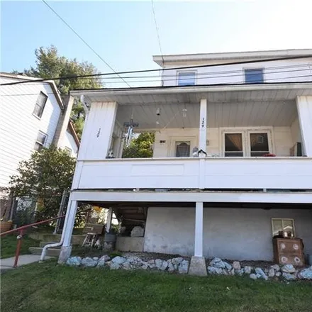 Image 1 - 129 East Railroad Street, Nesquehoning, Carbon County, PA 18240, USA - House for sale