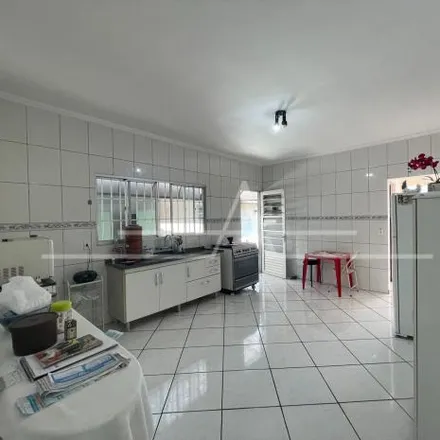 Buy this 2 bed house on Rua Capitão Celso de A. Senna in Vila Bianchi, Bragança Paulista - SP