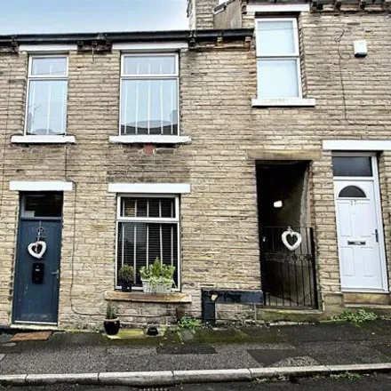 Buy this 2 bed townhouse on Rothwell Street in Huddersfield, HD5 8DH