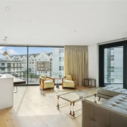 Image 9 - Lighterman Towers, Harbour Avenue, London, SW10 0BD, United Kingdom - Apartment for rent