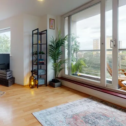 Image 1 - Edward de Vere Court, Marcon Place, London, E8 1AA, United Kingdom - Apartment for rent