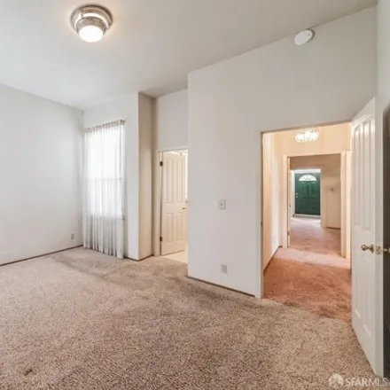 Image 9 - 140 Valley St, San Francisco, California, 94131 - House for sale