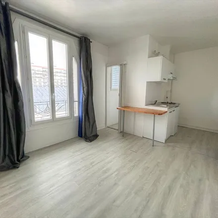 Image 4 - 37 Avenue Joffre, 92250 La Garenne-Colombes, France - Apartment for rent
