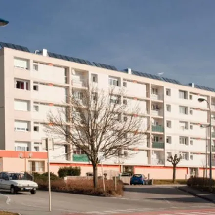 Image 8 - Chemin de Montbeliard au Bois d'Oye, 25200 Grand-Charmont, France - Apartment for rent