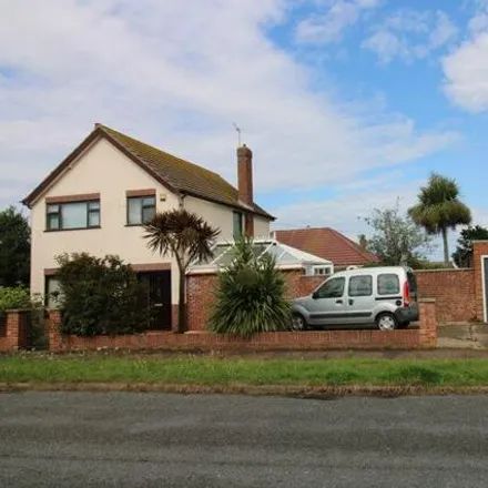 Buy this 3 bed house on Carter Close in California, NR30 5NT