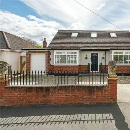 Buy this 5 bed house on Kenilworth Road in Ashford, TW15 3DS