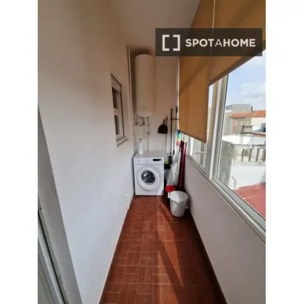 Image 7 - Rua Roberto Ivens, 4450-073 Matosinhos, Portugal - Apartment for rent