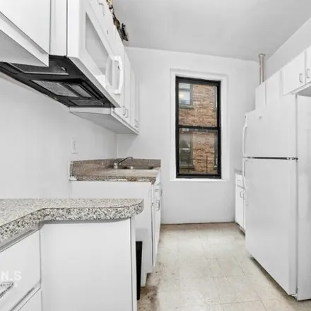 Image 4 - 624 West 176th Street, New York, NY 10033, USA - House for rent