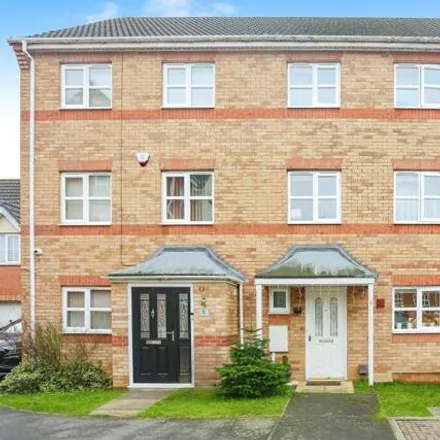 Buy this 5 bed townhouse on Hanworth Close in Leicester, LE5 1UU