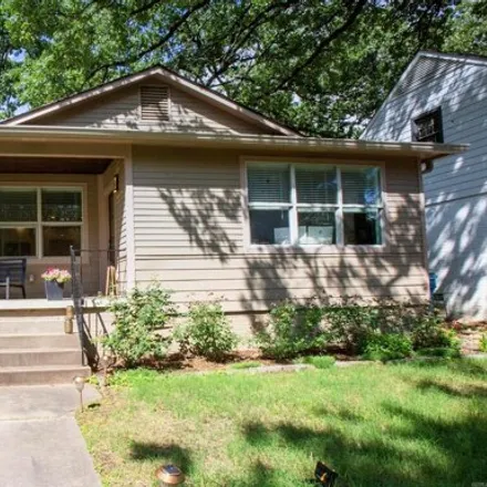 Rent this 3 bed house on Louise Street in Pulaski Heights, Little Rock