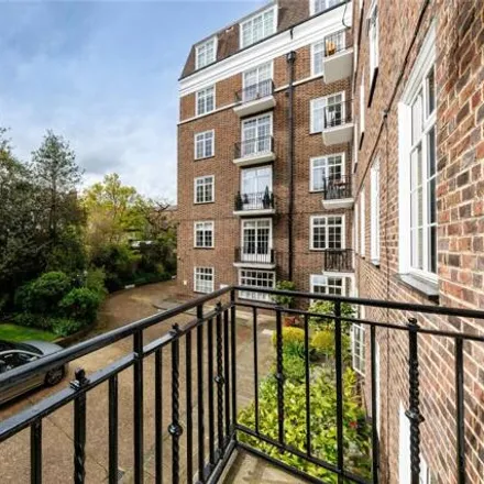Image 2 - Shrewsbury House, 42 Cheyne Walk, London, SW3 5LX, United Kingdom - Apartment for sale