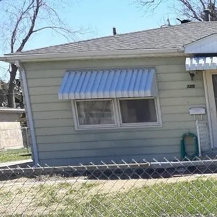Buy this 3 bed house on 7249 South 71st Avenue in La Vista, NE 68128