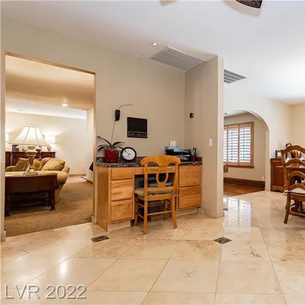 Image 9 - 7930 Hickam Avenue, Las Vegas, NV 89129, USA - House for sale