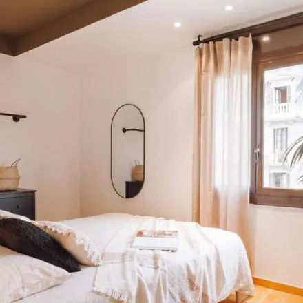 Image 3 - Carrer de Muntaner, 201, 08001 Barcelona, Spain - Apartment for rent