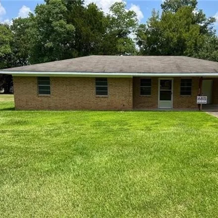 Buy this 2 bed house on 866 Willow Street in Marksville, LA 71351