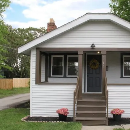 Buy this 2 bed house on 1161 Campbell Avenue in Columbus, OH 43223