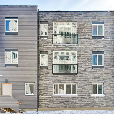 Image 2 - 12 McArthur Avenue, Ottawa, ON K1K 1K4, Canada - Apartment for rent