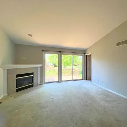 Image 5 - 23685 West Lake Circle, Brownstown Charter Township, MI 48183, USA - Condo for sale