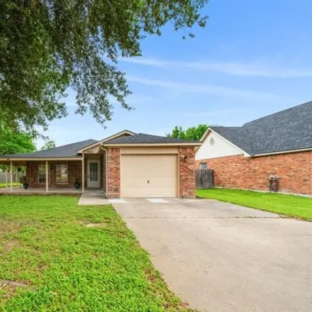 Buy this 3 bed house on 1043 Fannin Street in Lockhart, TX 78644