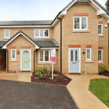 Buy this 2 bed townhouse on unnamed road in Thorpe Hesley, S61 2FH