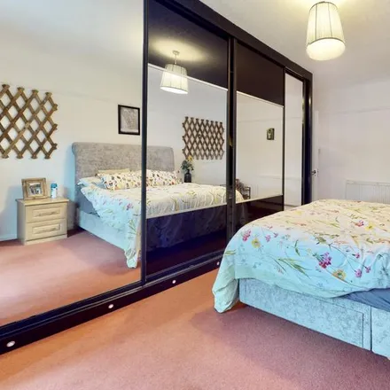 Image 7 - Woodhill Crescent, London, HA3 0LZ, United Kingdom - Duplex for rent