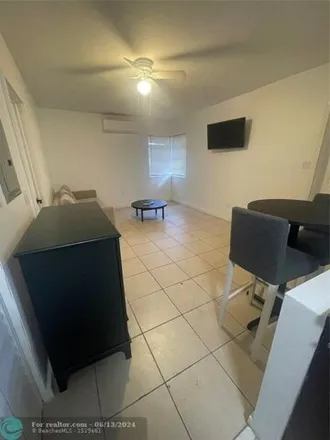 Image 2 - 1840 Fillmore St Apt 3, Hollywood, Florida, 33020 - Condo for rent
