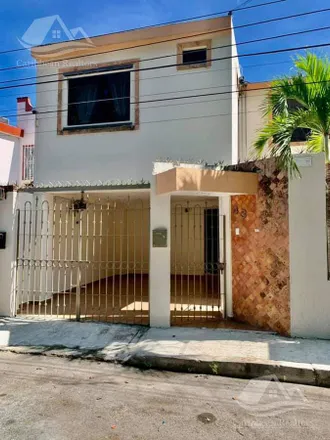 Buy this studio house on Calle 5 in 77524 Cancún, ROO