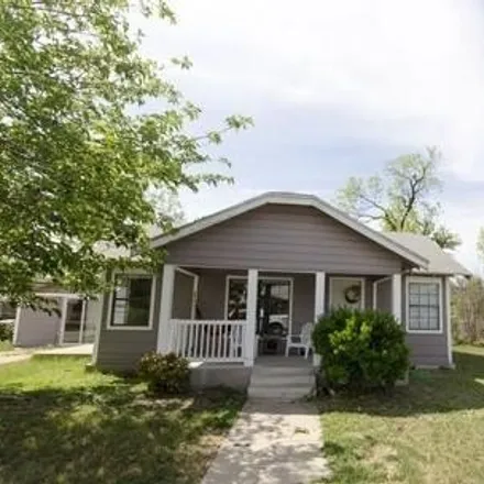 Buy this 2 bed house on 1867 West Avenue L in San Angelo, TX 76901