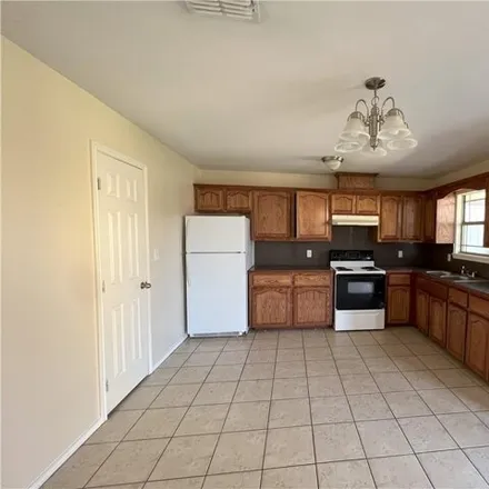 Image 6 - 217 Linares Drive, Stewart South Colonia, Alton, TX 78573, USA - Apartment for rent