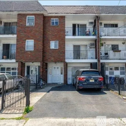 Rent this 2 bed townhouse on 99 Ferry Street