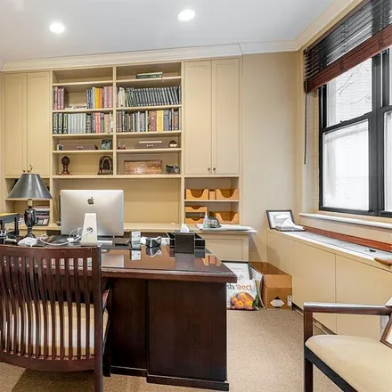 Image 3 - 55 EAST 72ND STREET 1W in New York - Apartment for sale