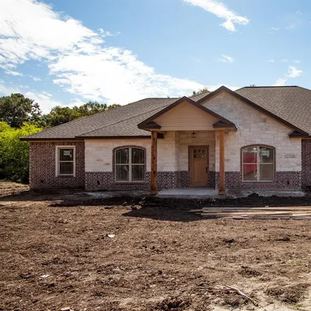 Buy this 4 bed house on 6300 Shady Lane in Scurry, Kaufman County