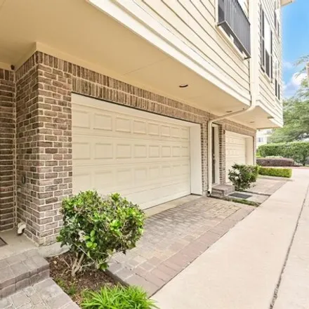Image 3 - 3081 Murworth Drive, Houston, TX 77025, USA - Townhouse for sale