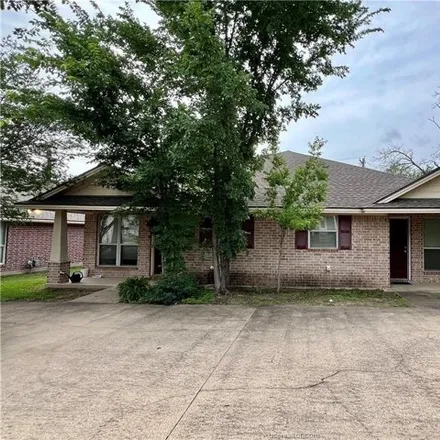 Rent this 3 bed house on 544 Cooner Street in College Station, TX 77840