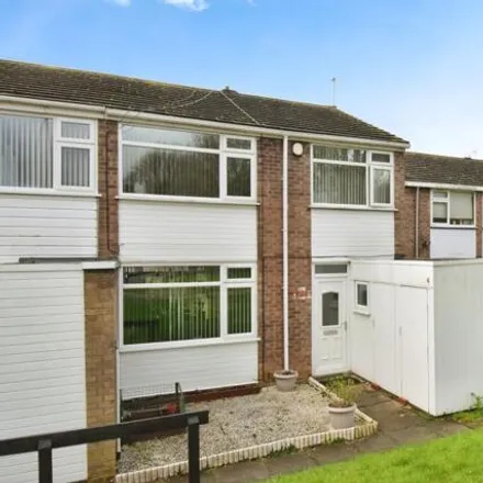 Buy this 3 bed townhouse on Croyde Close in Leicester, LE5 4WG