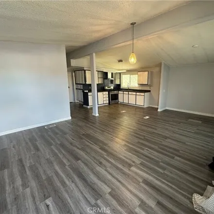 Image 8 - Antelope Road, Palmdale, CA 93550, USA - Apartment for sale