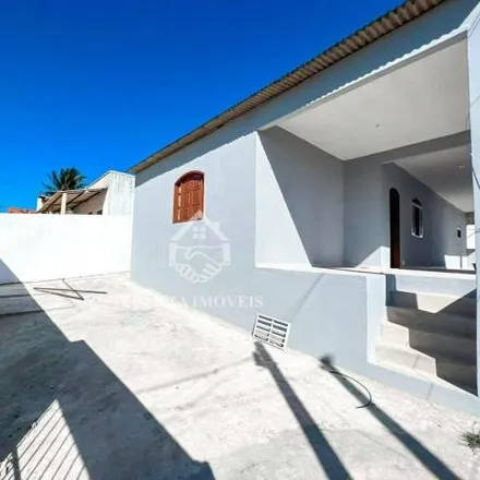 Rent this 3 bed house on Rua Vinte e Dois in São Pedro da Aldeia - RJ, 28941-122