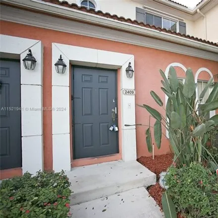 Rent this 3 bed townhouse on 2415 Southwest 99th Way in Miramar, FL 33025