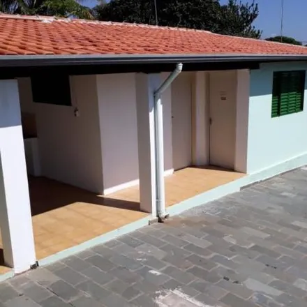 Buy this 3 bed house on Avenida Lauro Carvalho in Nova Jaguariúna, Jaguariúna - SP