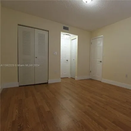 Image 9 - S-36, Northwest 39th Street, Lauderdale Lakes, FL 33309, USA - Condo for rent