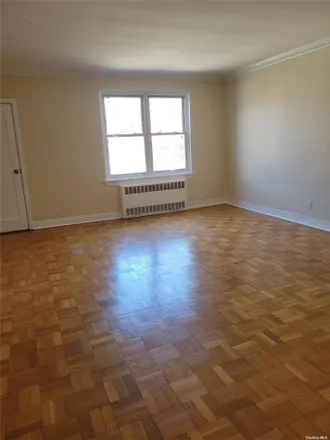 Image 3 - 58-11 Lawrence Street, New York, NY 11355, USA - Duplex for rent