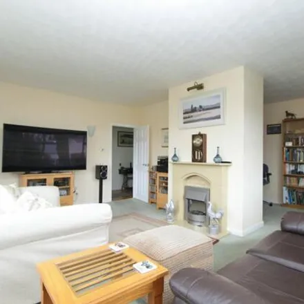 Image 4 - 12 Knole Close, Bristol, BS32 4EJ, United Kingdom - House for sale