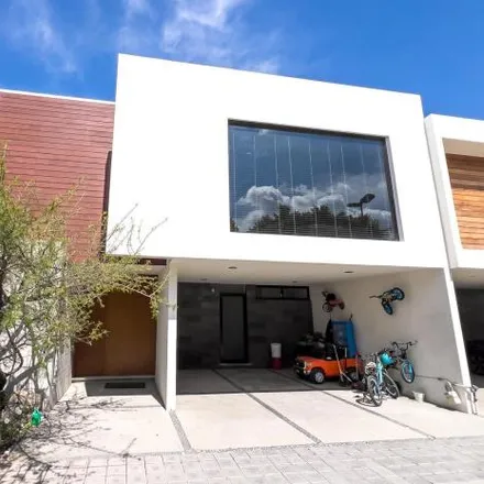 Rent this 3 bed house on unnamed road in 72830 San Bernardino Tlaxcalancingo, Mexico