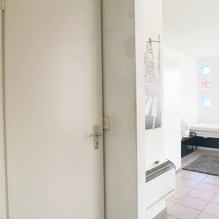 Rent this 1 bed apartment on Rue des Hiboux - Uilenstraat 66 in 1150 Woluwe-Saint-Pierre - Sint-Pieters-Woluwe, Belgium